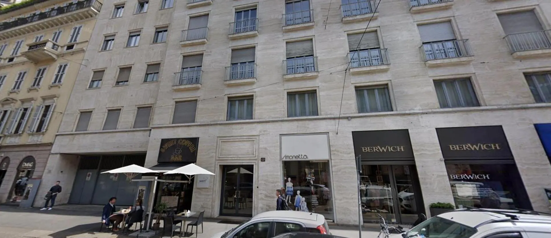 Montenapoleone - Charming Apartment 밀라노 0*,