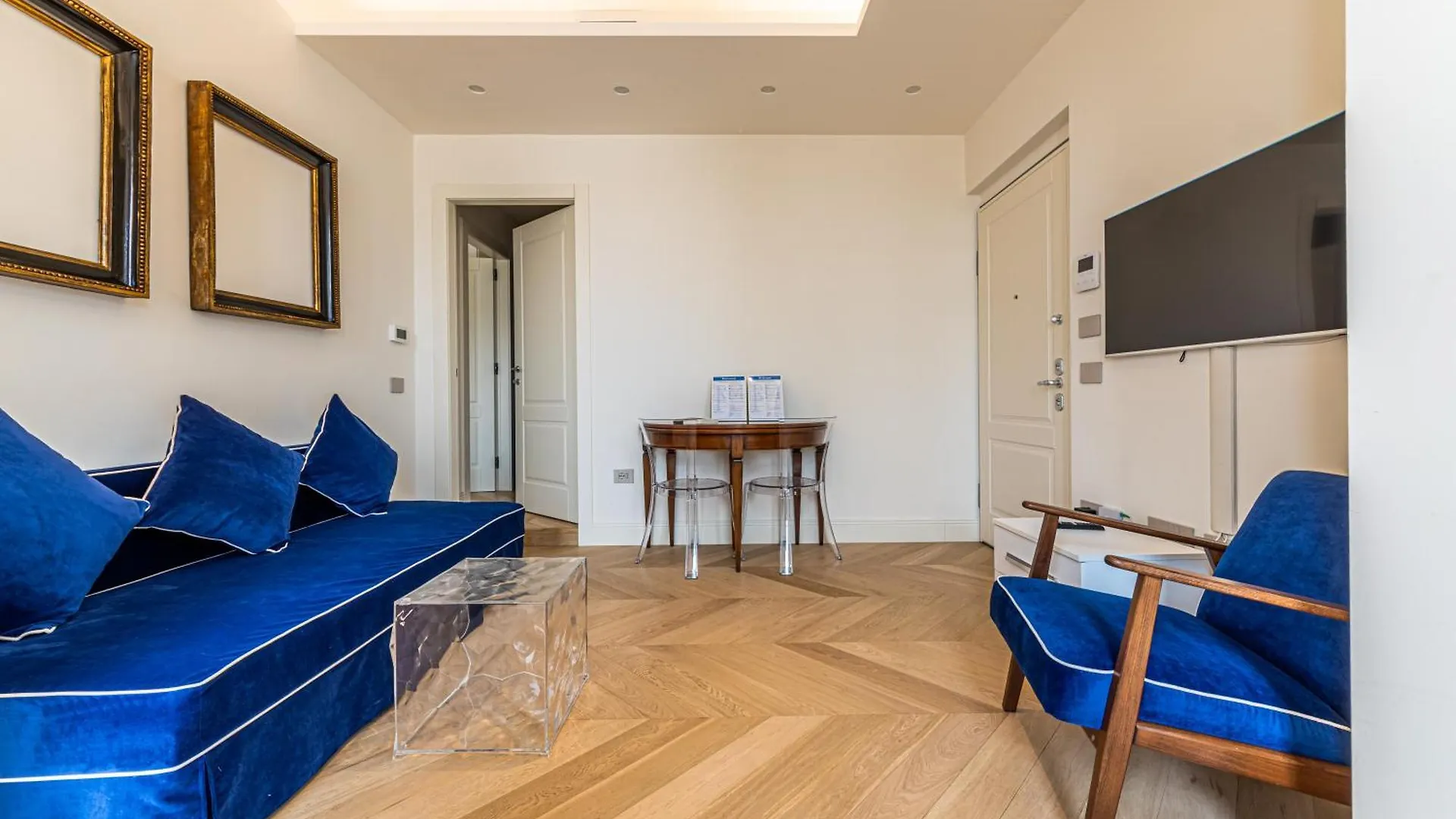 Montenapoleone - Charming Apartment Μιλάνο